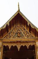 Bangkok, thailand, 2023. wat suthat thep wararam. skön buddhistisk stil tempel. foto