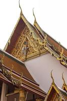 Bangkok, thailand, 2023. wat suthat thep wararam. skön buddhistisk stil tempel. foto