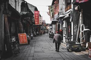 marknadsföra gata i Wujiang, suzhou, Kina foto