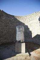 ruin av de skulptur de gammal webbplats i pergamum-pergamon. izmir, Kalkon. foto