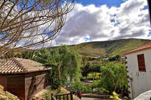 landskap av de historisk stad av betancuria på fuerteventura, Spanien foto