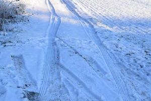 spår av vinter- däck foto