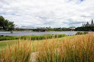 se av de stad av ottawa och de ottawa flod från skrov, Quebec foto