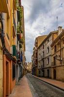 gator i de historisk gammal stad av zaragoza, Spanien foto
