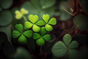 fyra löv klöver i gräs mot suddig naturlig bakgrund. grön klöver löv. St Patrick s dag. vår naturlig bakgrund. generativ ai foto