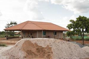 Brasilien, Brasilien april 6, 2023 hus konstruera på de bokning av de inhemsk stammar känd som de karriri-xoco och tuxa den där leva i nordväst Brasilien, aka noroeste foto