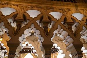 stor historisk palats i saragossa Spanien på en värma solig dag inuti foto