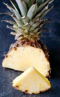 skivad ananas frukt foto