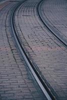 järnvägsspår i stationen, tågläge foto