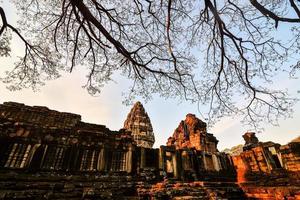 gammal buddist tempel i Asien foto