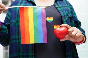 HBTQ flagga, regnbåge Färg kärlek symbol, stolthet månad i juni, vektor illustration. foto