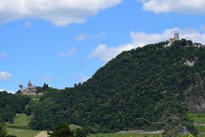 drachenfels med schloss drachenburg och ruin drachenburg foto