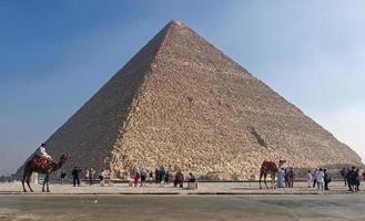 de bra pyramid av khufu, cheops, i giza platå. historisk egypten pyramider. foto