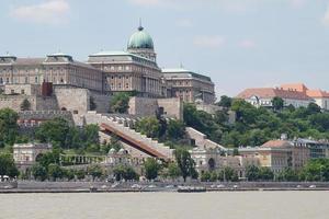 buda slott och Donau flod i budapest, ungern foto