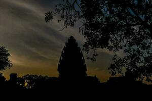 ett gammal tempel i thailand foto