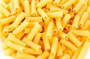 rå pasta bakgrund foto