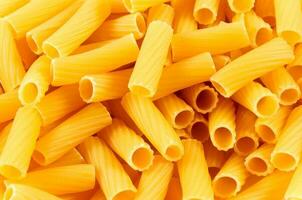 rå pasta bakgrund foto