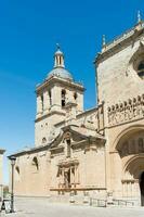 huvud Fasad av santa maria katedral, i ciudad rodrigo foto