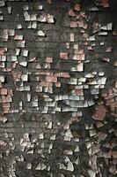 vägg av trä med peeling måla - smutsig gammal trä- planka foto