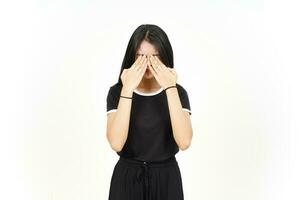 beläggning öga använder sig av hand av skön asiatisk kvinna isolerat på vit bakgrund foto