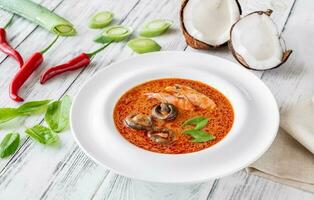 portion tom yum soppa foto