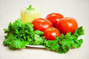 färsk röd tomater närbild foto