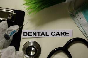 dental vård med inspiration och sjukvård medicinsk begrepp på skrivbord bakgrund foto