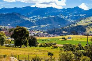 se av de skön bergen av de kommun av la calera belägen på de östra intervall av de colombianska andes foto