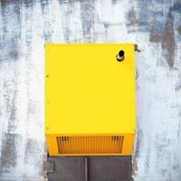 gul kraftgenerator foto