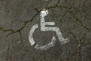 reserverad parkering Plats för rullstol användare foto