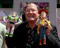 john lasseter ankommer på de leksak berättelse 3 värld premiär el capitan teater los angeles ca juni 13 2010 foto