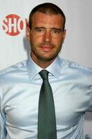 scott foley anländer på de cbs tca sommar 08 fest på boulevard 3 i los angeles ca på juli 18 2008 2008 kathy hutchins hutchins Foto