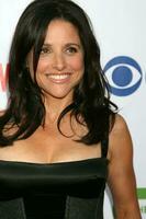 julia louisdreyfus anländer på de cbs tca sommar 08 fest på boulevard 3 i los angeles ca på juli 18 2008 2008 kathy hutchins hutchins Foto