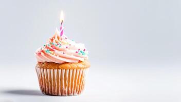 ai generativ. födelsedag muffin med ljus på vit bakgrund foto