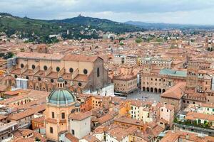 antenn se av santa maria della vita och de piazza maggiore i bologna foto