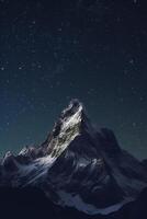 nattetid lugn snöig berg topp under starry himmel ai genererad foto