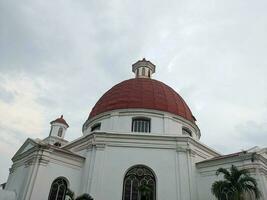 katedral av gammal stad på semarang central java. de Foto är lämplig till använda sig av för religion innehåll media och bakgrund.