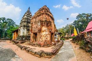 ku phra kona-templet i roi et, Thailand foto