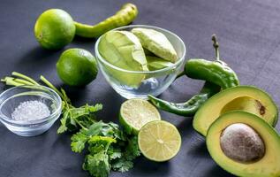 guacamole Ingredienser närbild foto