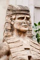 staty av en medeltida rustning soldat foto