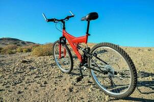 berg cykel, smutsig cykel foto