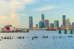 stadsbild av jersey stad horisont från manhattan nyc foto