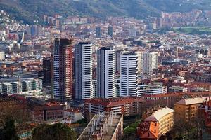 stadsbilden i bilbao city spanien resmål foto