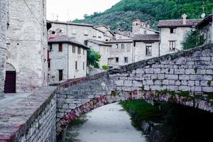 gammal del av byn Gubbio foto