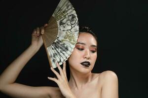 söder öst asiatisk skön ung lady mode smink kosmetisk foto