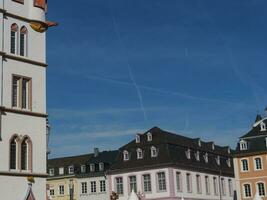 de gammal stad av trier på de mosel flod i Tyskland foto