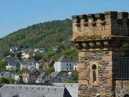 de små stad av saarburg på de saar flod i Tyskland foto