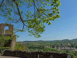 de små stad av saarburg på de saar flod i Tyskland foto