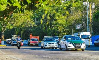 puerto escondido oaxaca mexico 2023 typisk skön färgrik turist gata trottoar stad puerto escondido Mexiko. foto