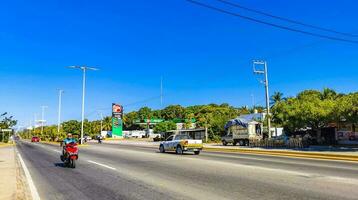 puerto escondido oaxaca mexico 2023 typisk skön färgrik turist gata trottoar stad puerto escondido Mexiko. foto